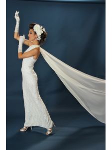 Modern tört fehér menyasszonyi ruha 