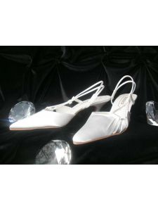 Shade oldalt húzott menyasszonyi cipő SH/844